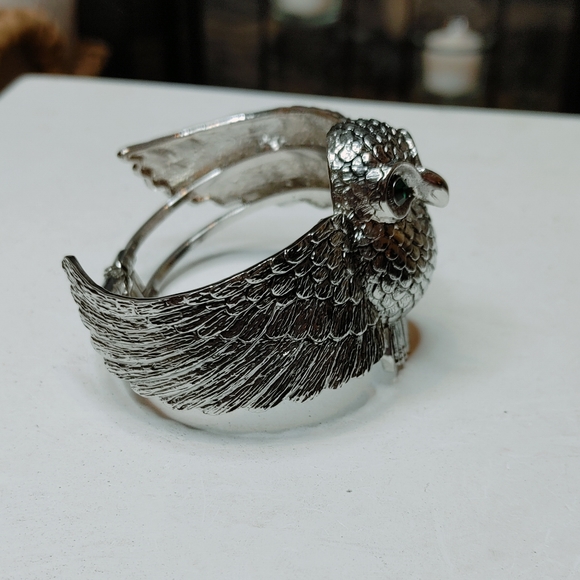 PROTECTION & WISDOM OWL HINGED BANGLE BRACELET - Picture 5 of 7